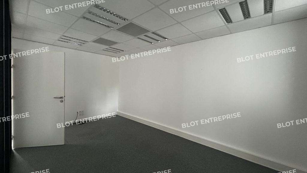 A louer bureaux aménagés 160m² à Saint Grégoire