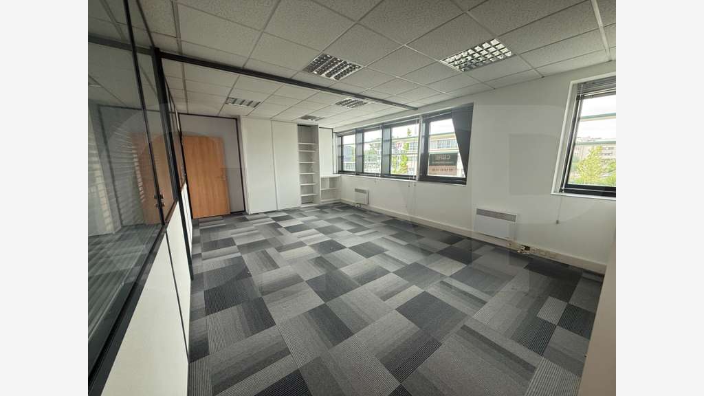 A louer plateau 200m² Espace Performance  