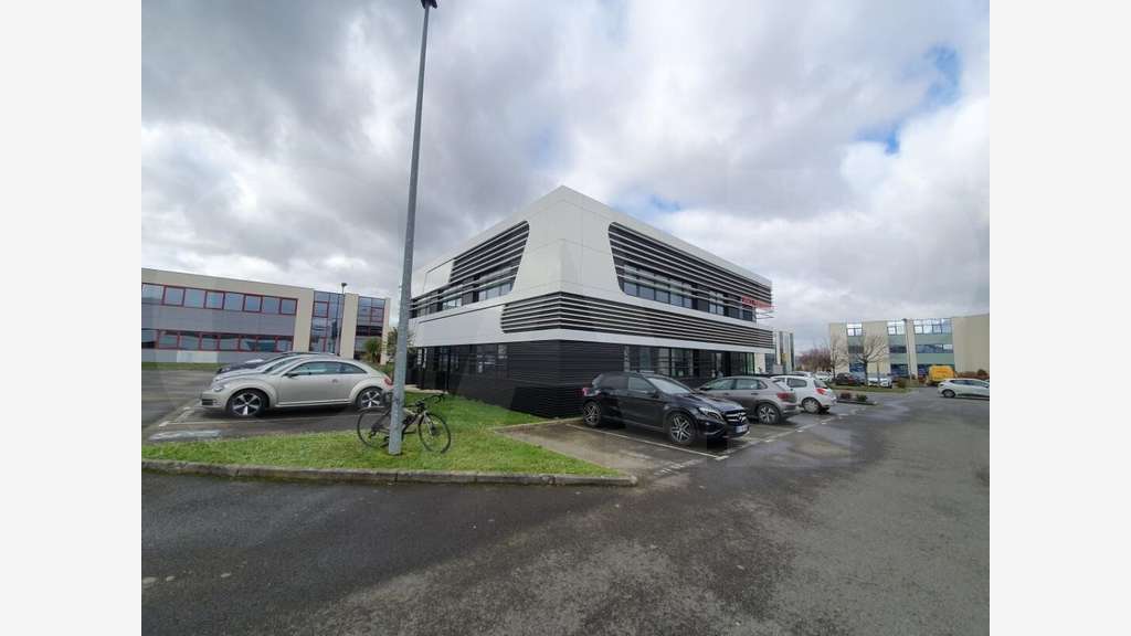 A louer plateau 200m² Espace Performance  