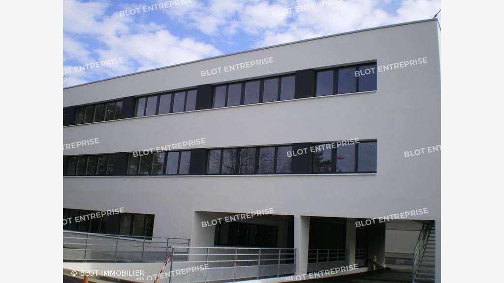 A louer bureaux 200m² RDC à Rennes Nord