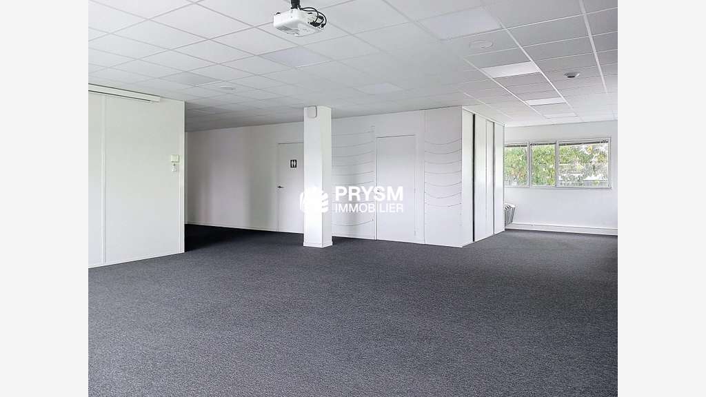 Bureaux modernes de 275m² à louer à Saint-Grégoire