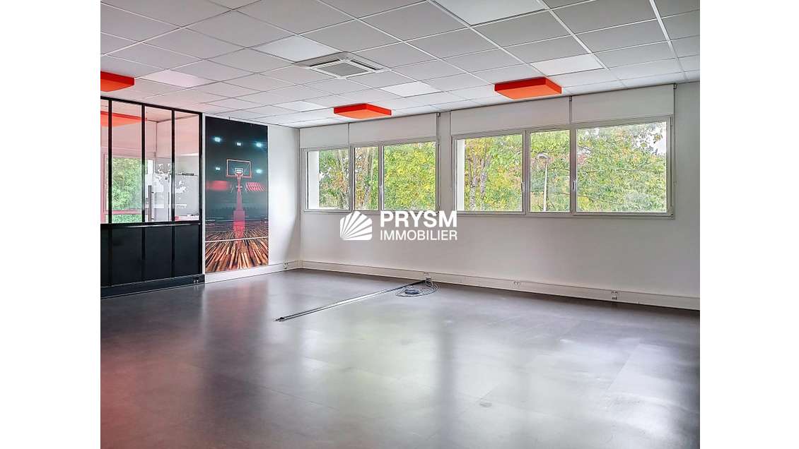 Bureaux modernes de 275m² à louer à Saint-Grégoire