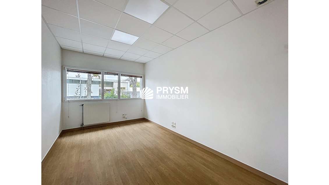 Bureau individuel 14m² RDC à louer Saint-Grégoire