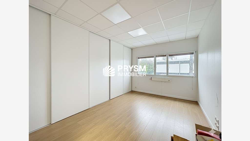 Bureaux spacieux et lumineux à louer à St-Grégoire