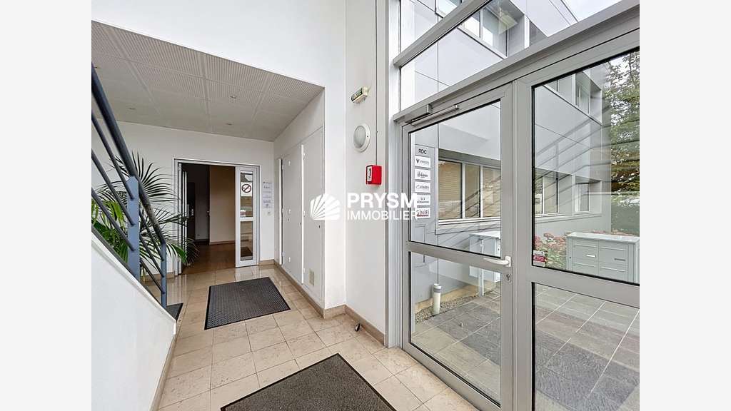 Bureaux spacieux et lumineux à louer à St-Grégoire