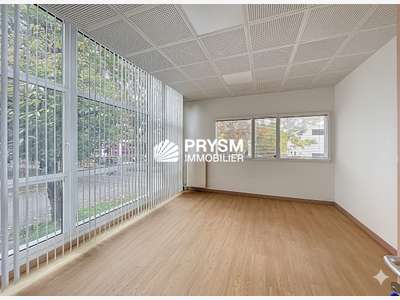 Bureaux traversants 119m² à louer à Saint-Grégoire