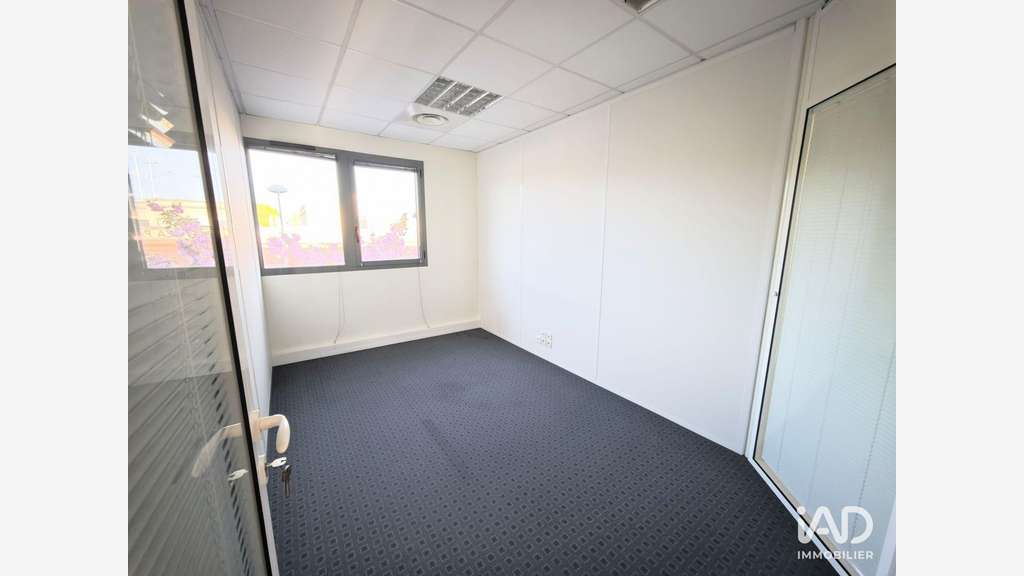 A louer bureaux 248m² à Saint-Grégoire