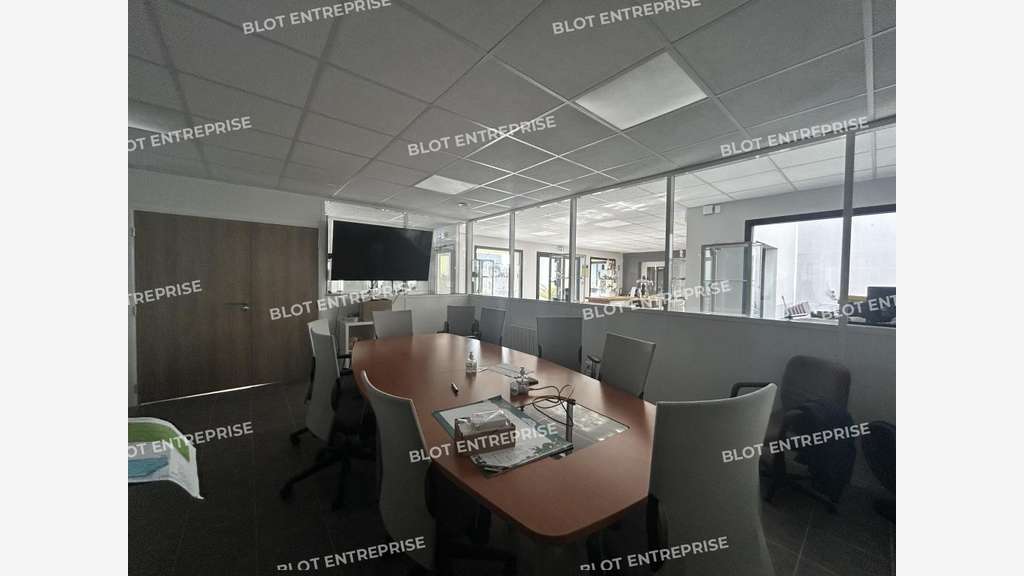 A louer bureaux 155m² ZI Saint Herblain