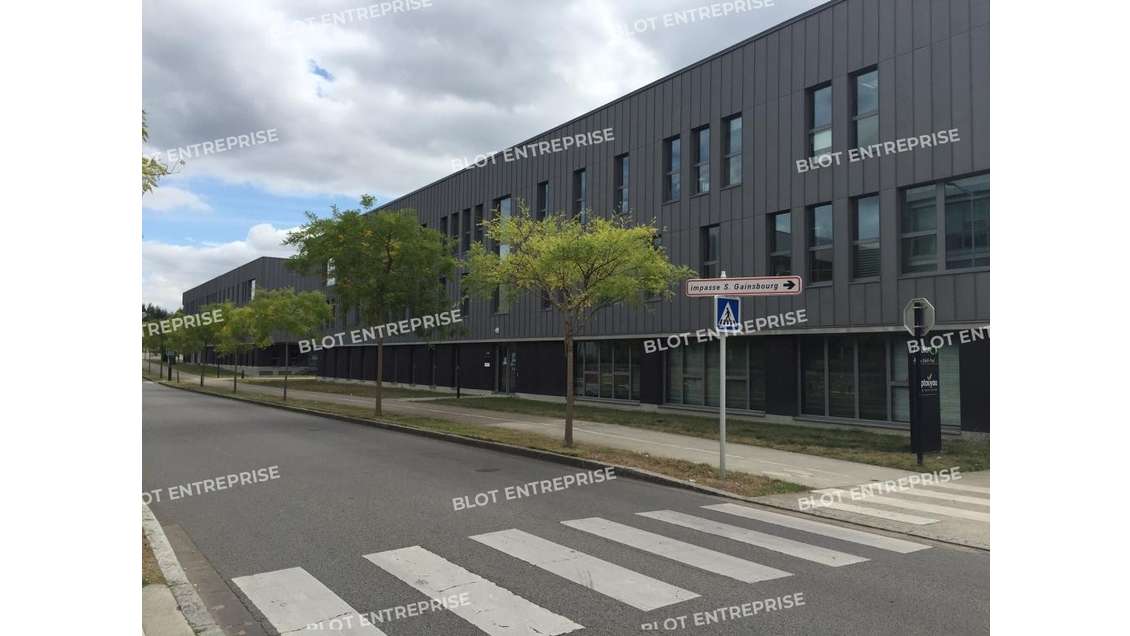 A louer bureaux 434m² ERP R+2 à Saint-Herblain