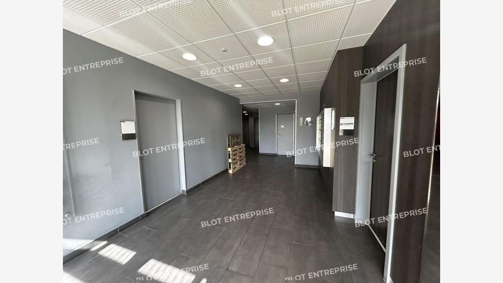 A louer bureaux 155m² à Saint Herblain Atlantis