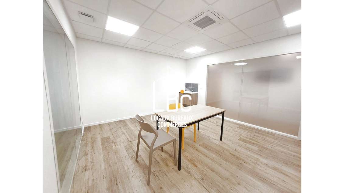À louer bureau 19,80m² R+1 à Saint Herblain