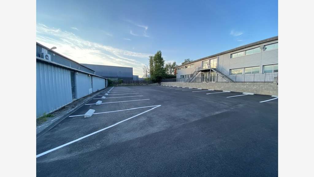 A louer bureaux 600m² à Saint Herblain 