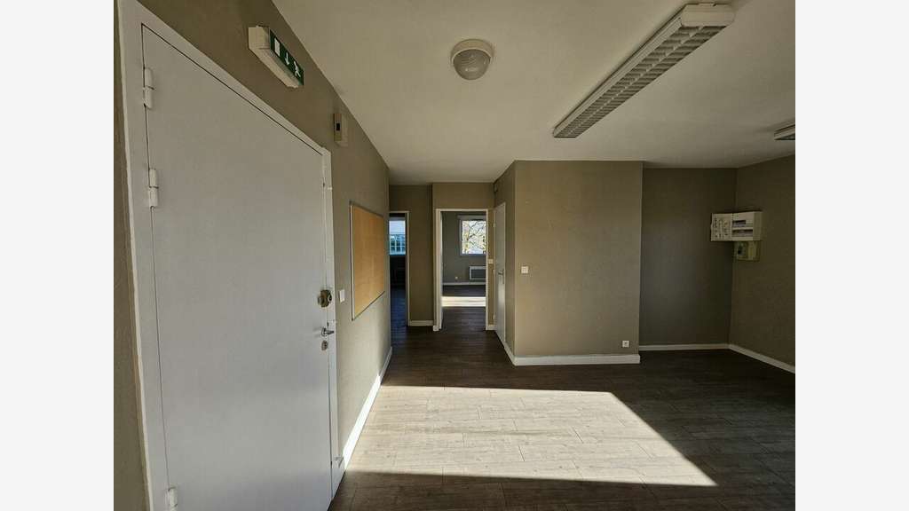 Bureaux 73m² R+2 à louer à Saint-Herblain