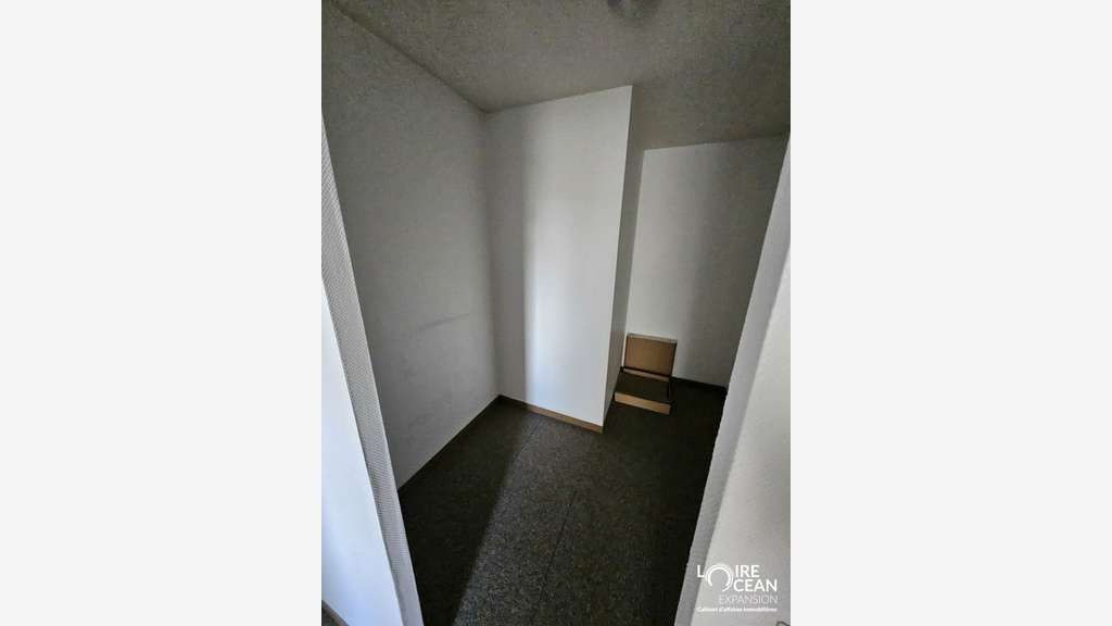 Bureaux 79m² R+1 à louer à Saint-Herblain