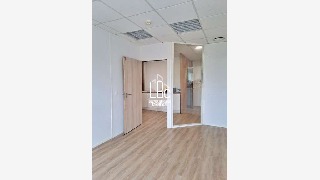 A louer bureaux de 120m² à Saint Herblain Atlantis