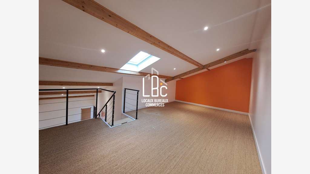 A louer bureaux 120m² en duplex à Saint Herblain