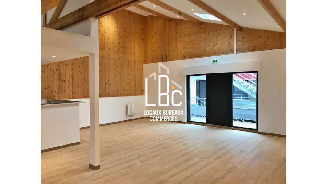 A louer bureaux 120m² en duplex à Saint Herblain
