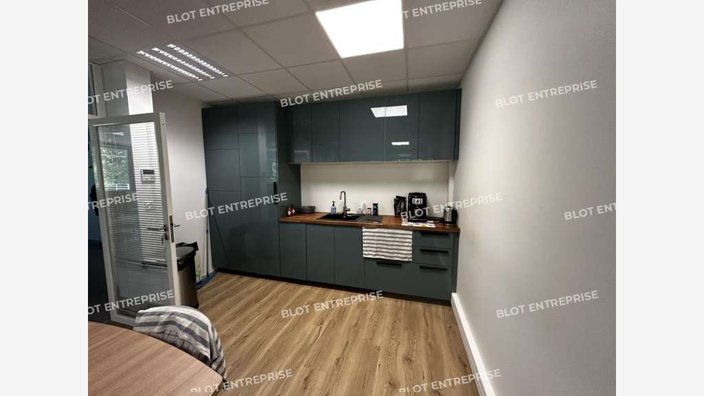 À louer bureaux de 147m² à Saint-Herblain zac