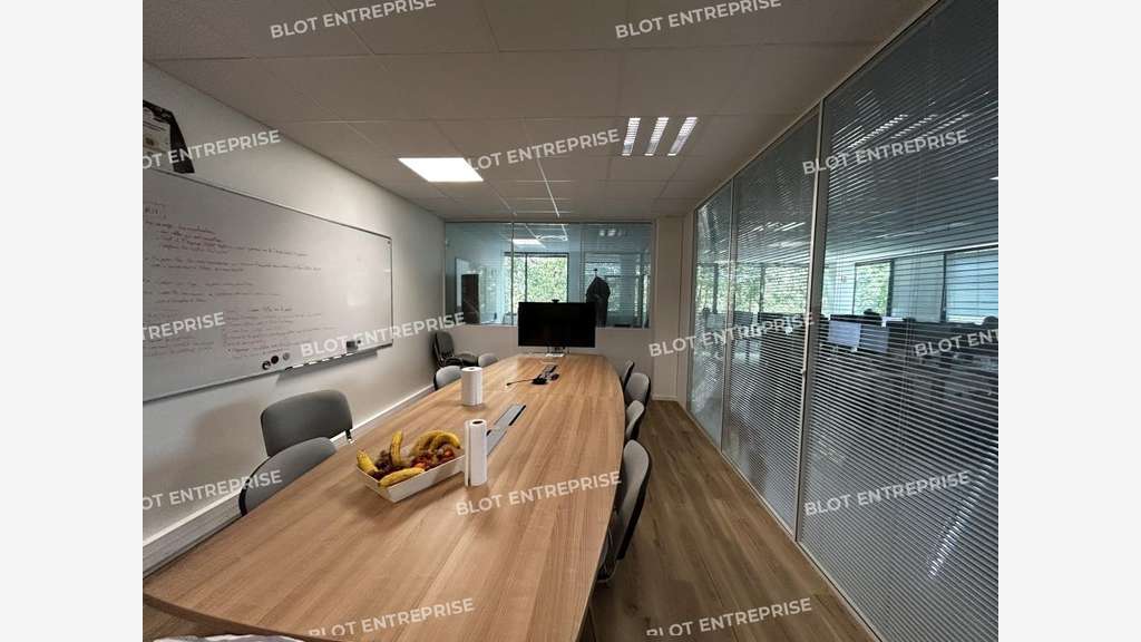 À louer bureaux de 147m² à Saint-Herblain zac