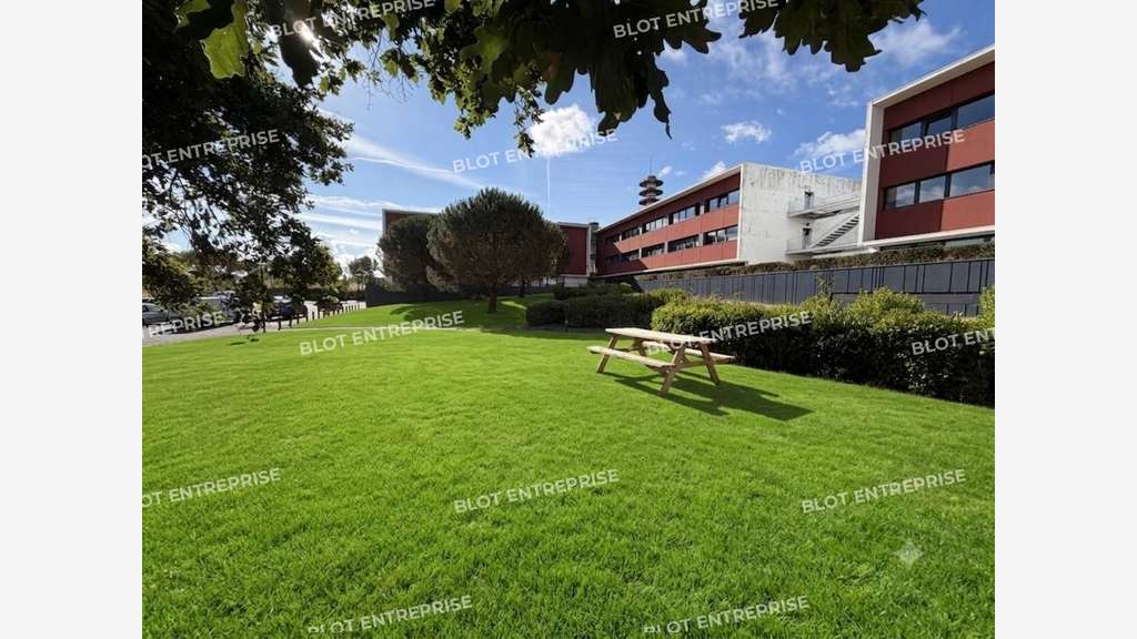 A louer bureaux 302m² St Herblain Parc Moulin Neuf