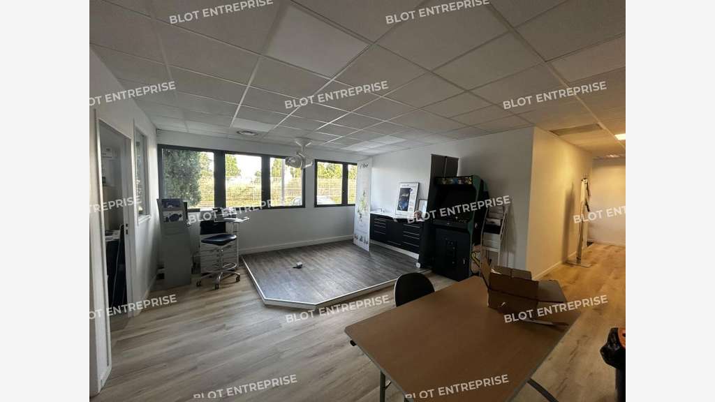 A louer bureaux 75m² Saint Herblain ZAC Armor