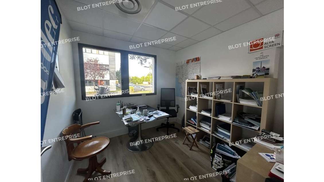 À LOUER - BUREAUX - 75 M² - SAINT HERBLAIN