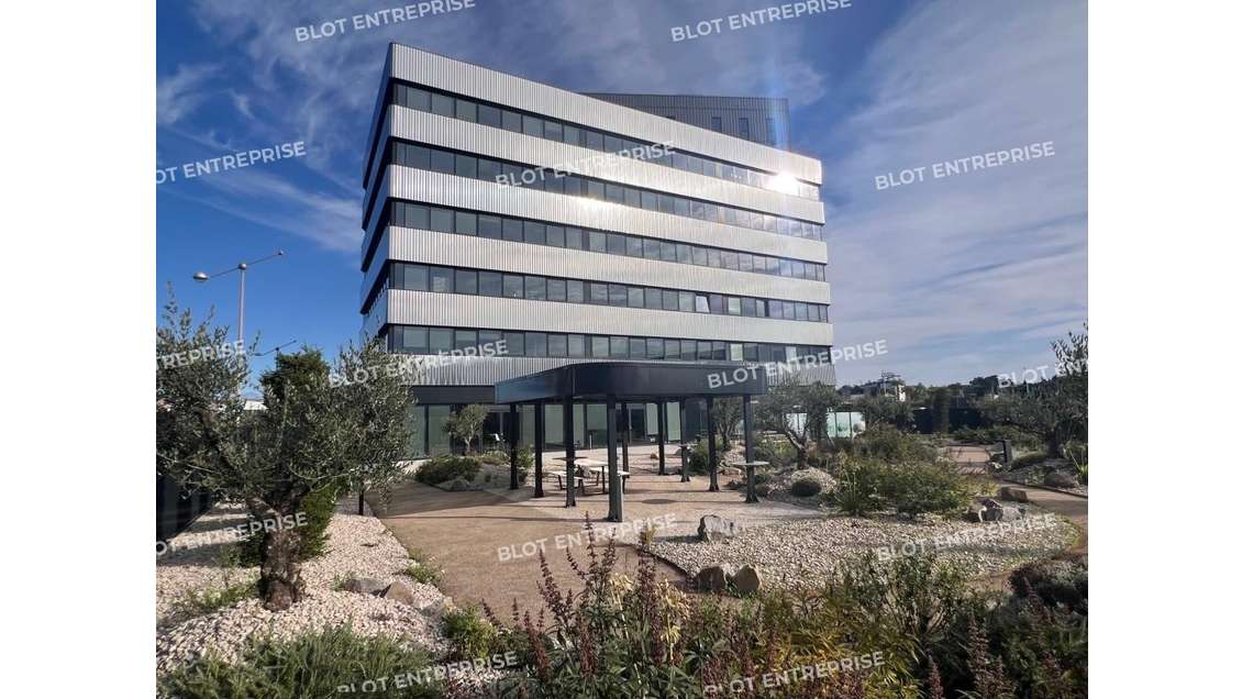 À louer bureaux de 545m² à Saint-Herblain