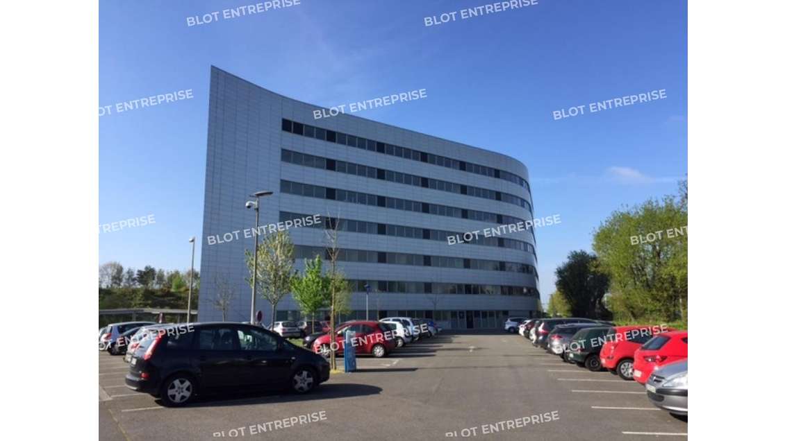 A louer bureaux 2687m² Saint Herblain