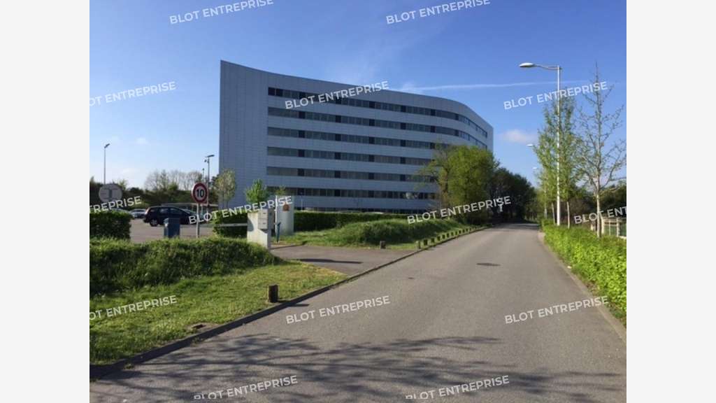 A louer bureaux 2687m² Saint Herblain