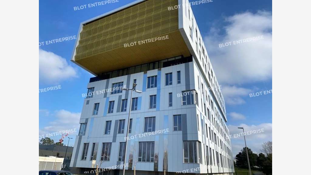 A louer bureaux 254m² haut de gamme Saint Herblain