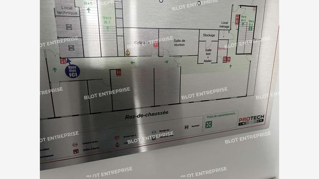 A louer bureaux 498m² haut de gamme Saint Herblain