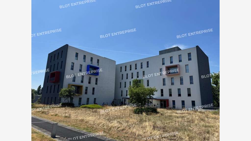 A louer bureaux 1 668m² prox ccial Saint Herblain