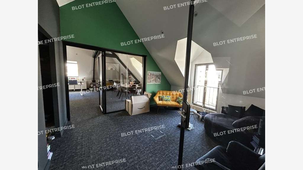 A louer bureaux 146m² à Saint Herblain Bourg 