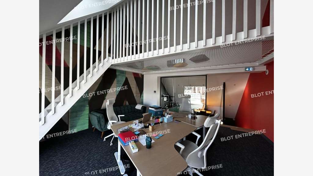 A louer bureaux 146m² à Saint Herblain Bourg 