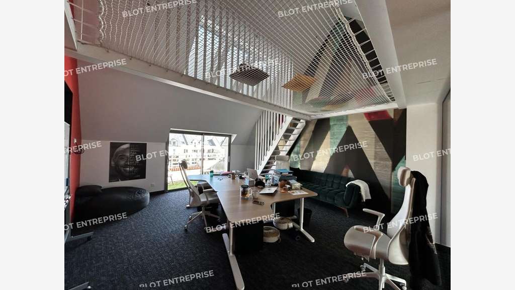 A louer bureaux 146m² à Saint Herblain Bourg 