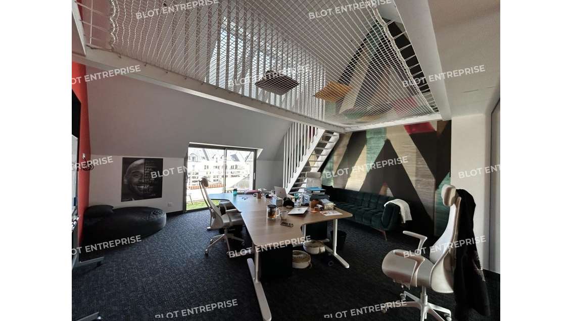 À LOUER - BUREAUX - 146 M² - SAINT HERBLAIN