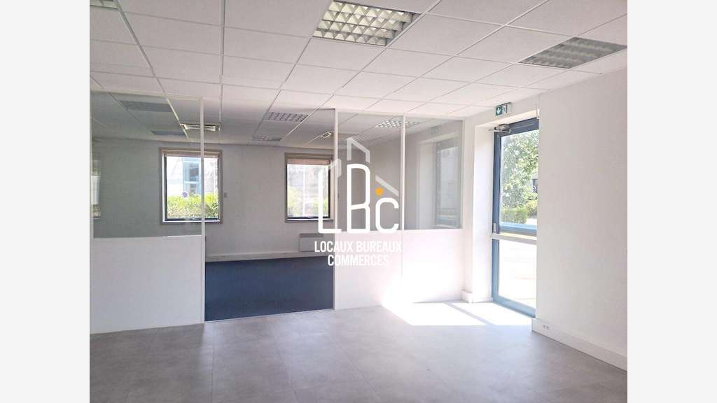 À louer bureaux de 119m² à Saint-Herblain Atlantis