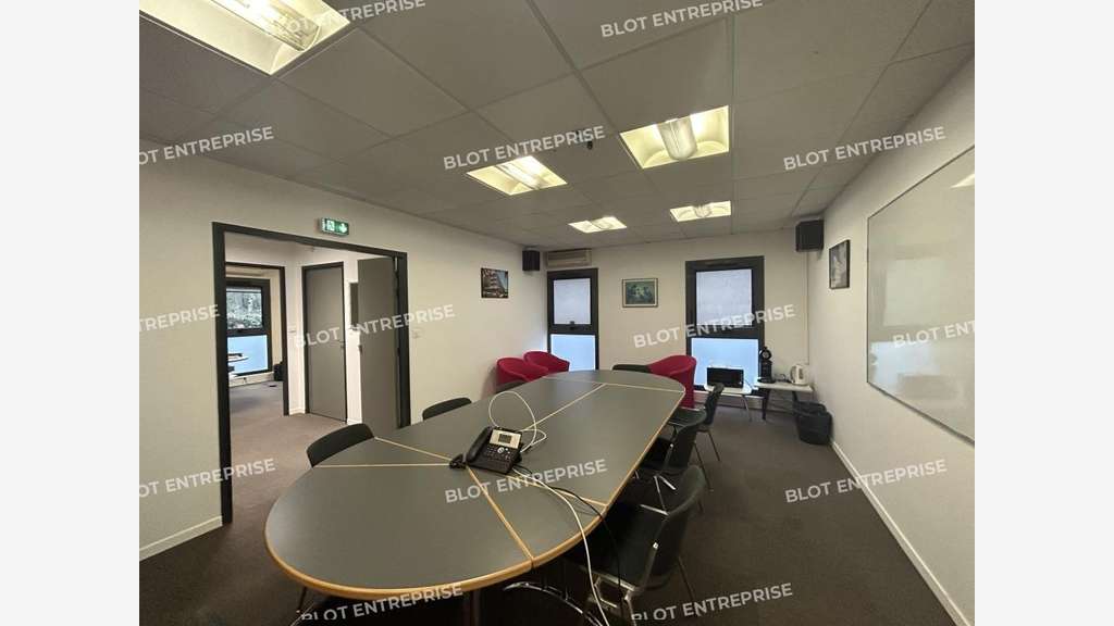 A louer bureaux de 134m² en RDC à Saint-Herblain