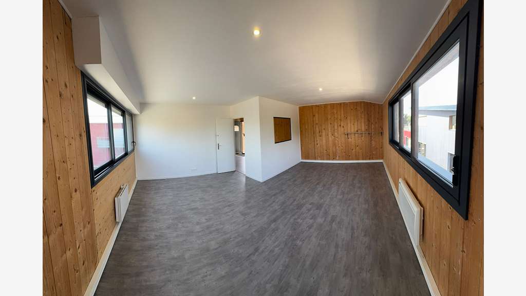 A louer très beau bureaux 83m² R+1 Saint Herblain