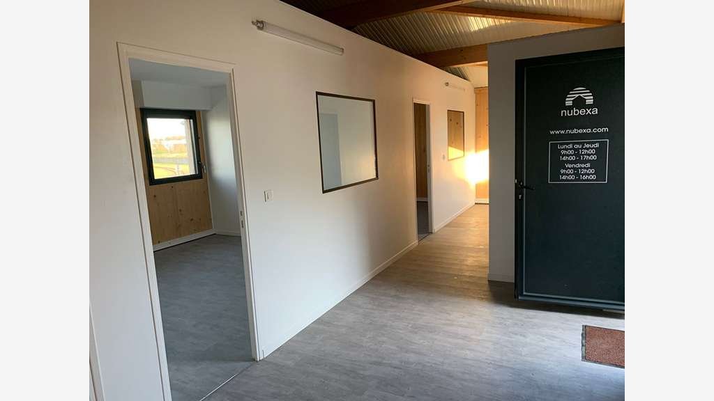 A louer très beau bureaux 83m² R+1 Saint Herblain
