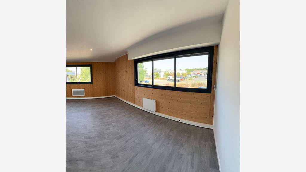 A louer très beau bureaux 83m² R+1 Saint Herblain