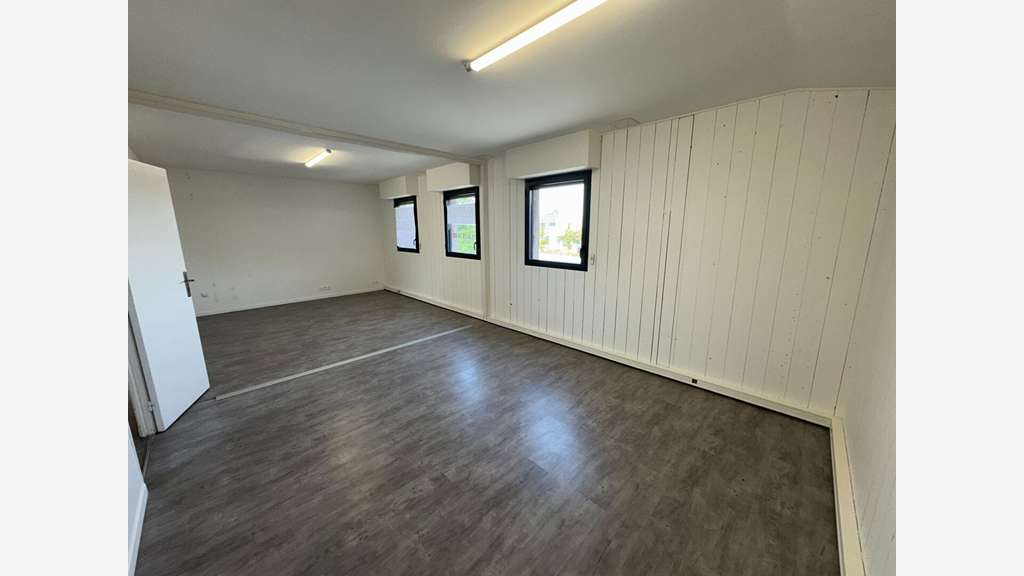 A louer très beau bureaux 83m² R+1 Saint Herblain