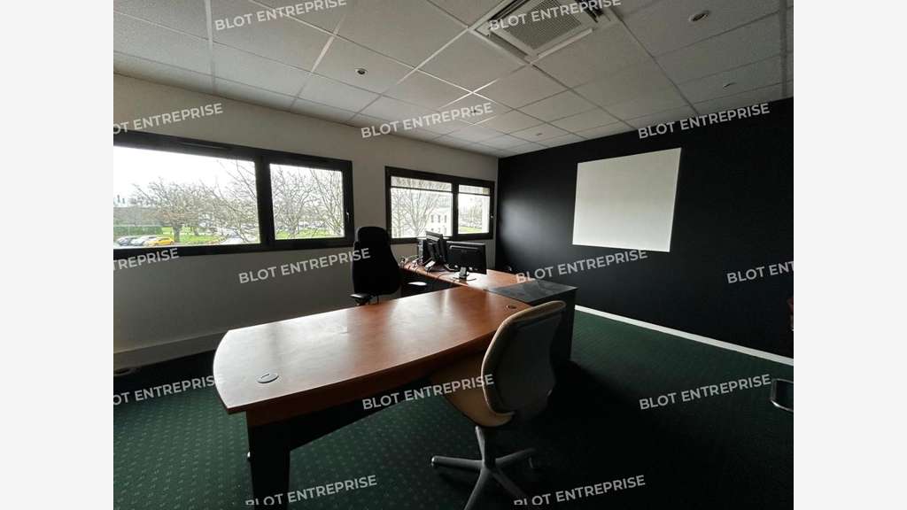 A louer bureaux fonctionnels 140m² à St Herblain