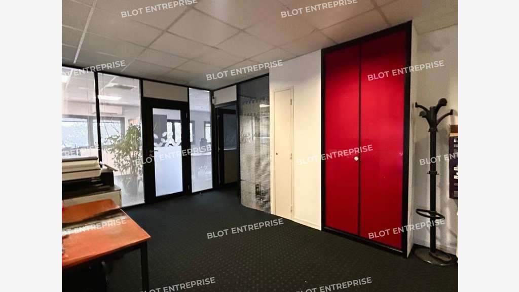 A louer bureaux fonctionnels 140m² à St Herblain