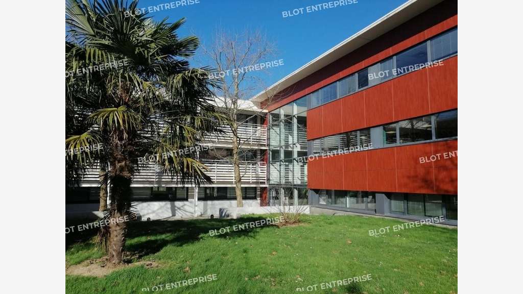 A louer bureaux 353m² à Saint-Herblain Moulin Neuf