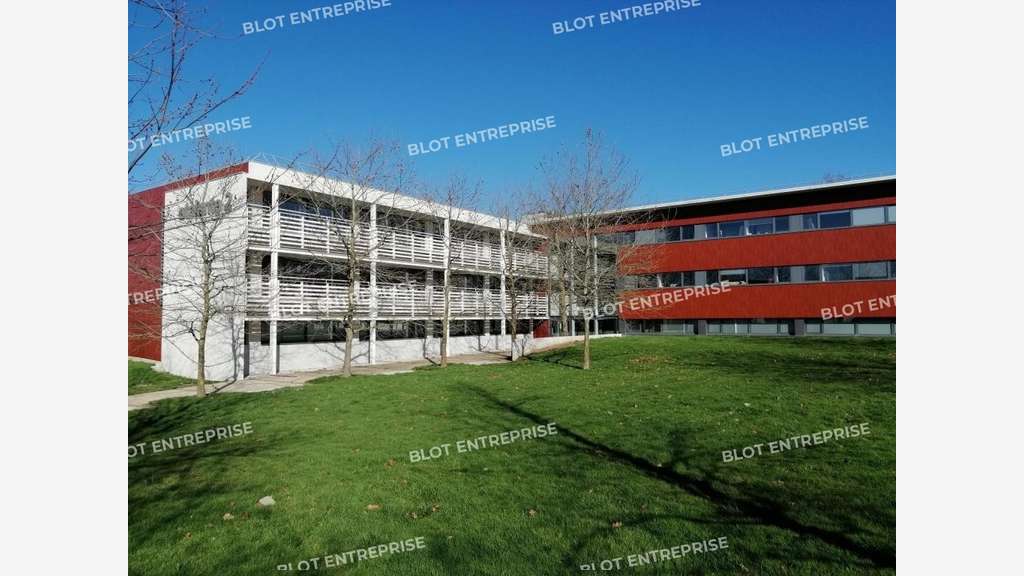 A louer bureaux 353m² à Saint-Herblain Moulin Neuf