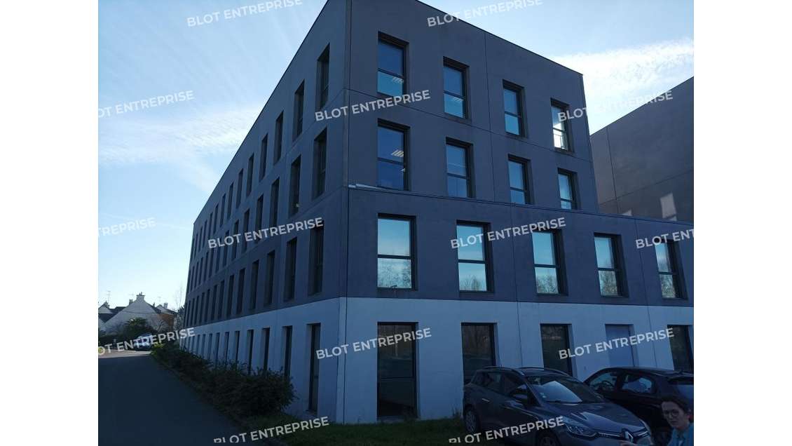 A louer bureaux 467m² Saint-Jacques de la Lande