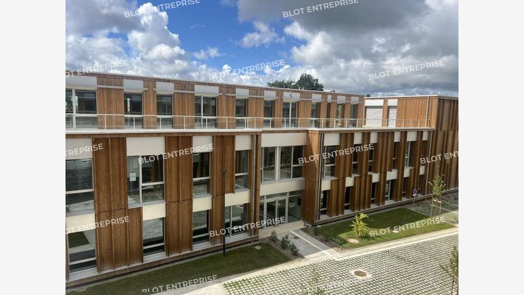 A louer bureaux 381m² Saint-Jacques-de-la-Lande