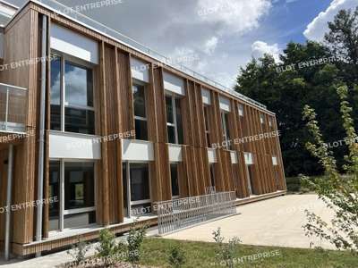 Location Bureaux à Saint-Jacques-de-la-Lande