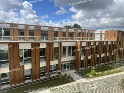 Location Bureaux à Saint-Jacques-de-la-Lande